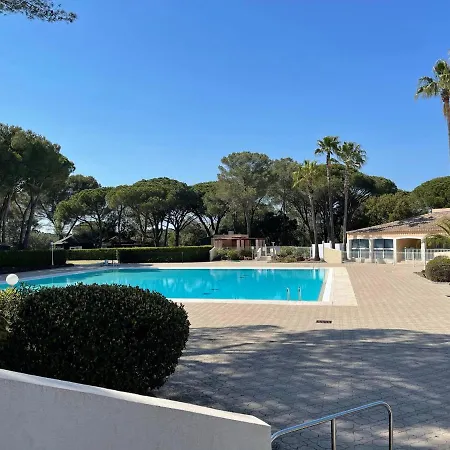 Joli Studio 4 Pers- Golf De Valescure St Raphael Апартаменты Сен-Рафаэль