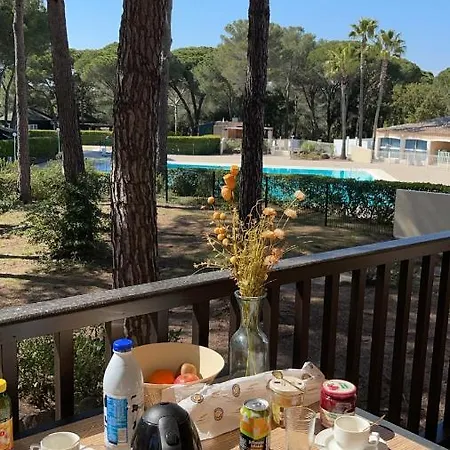 Апартаменты Joli Studio 4 Pers- Golf De Valescure St Raphael